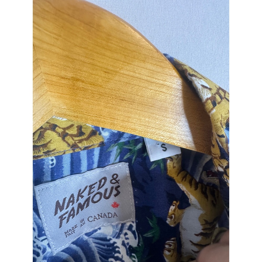 Naked & Famous Mens Tiger Wave Print Short Sleeve Button Down Shirt Small S - Picture 3 of 7